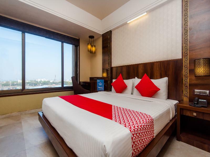 Hotel Crawford Inn Мумбаи Экстерьер фото